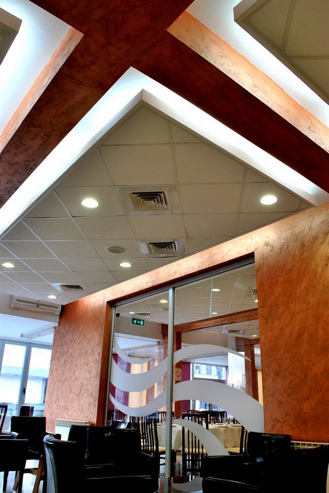 Hotel Tiski Cvet Novi Bečej Eksteriør billede