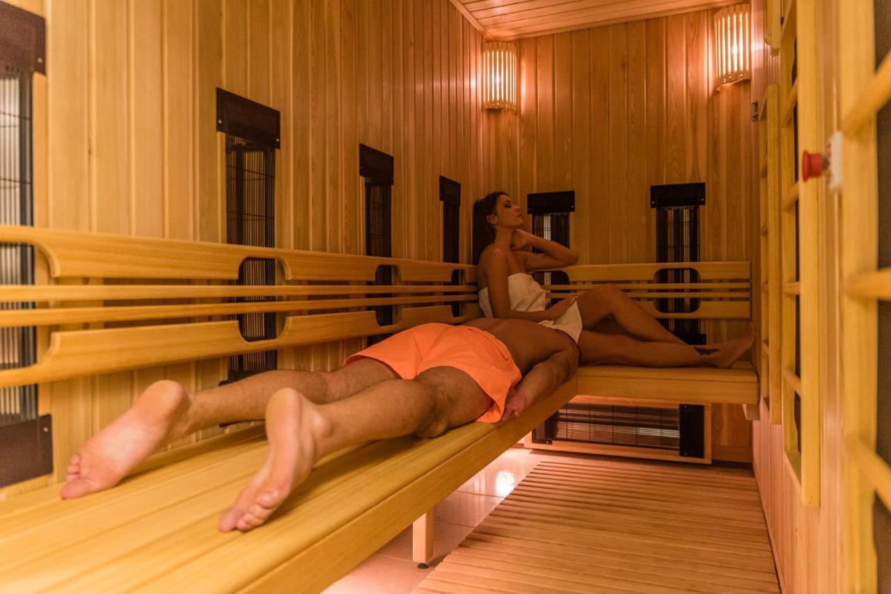 Hotel Tiski Cvet Novi Bečej Eksteriør billede